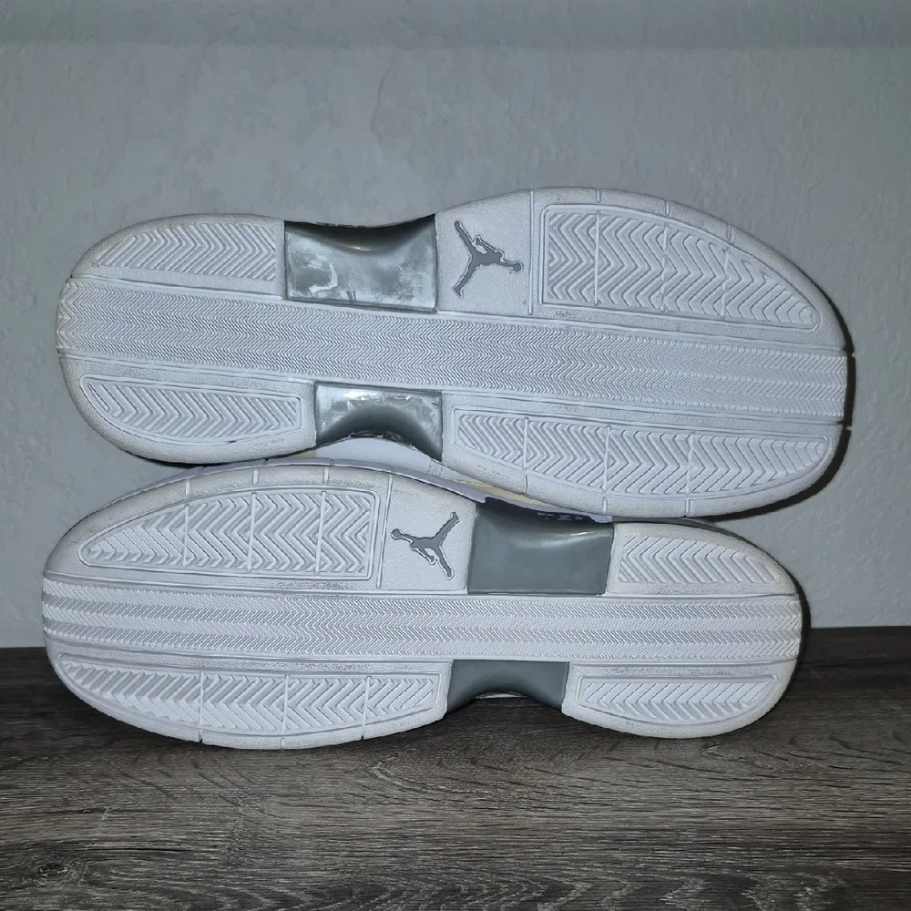 Jordan Men's TE²  Sneakers
